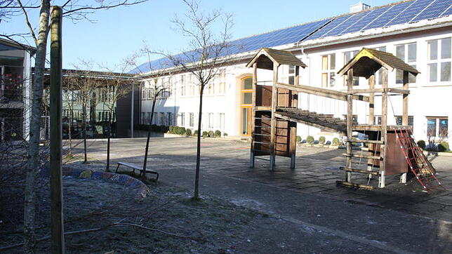 Die Neufracher Hermann-Auer-Grundschule soll erweitert und für einen Ganztagsschulbetrieb und die Einrichtung einer Kindertagesstätte ...