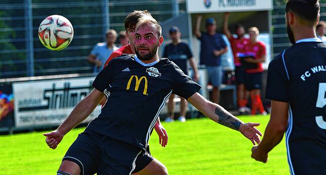 Bild 40: FC Hochrhein besiegt den FC Wallbach deutlich mit 4:0 &ndash; und wir haben die Bilder!