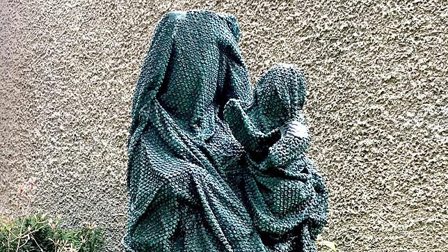 Stefan Strumbels Kunst, hier das Werk "Aluminium", hat seine Wurzeln in der Graffiti-Szene.