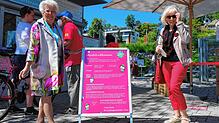 Christa Nietzel (links) aus Emmendingen und die Überlingerin Ancilla Starosta sind mit viel Freude und Engagement bei der ...