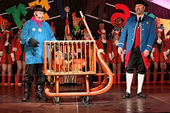 Max Rauber und Matthias Röhrenbach singen das Hennenschlitterlied.