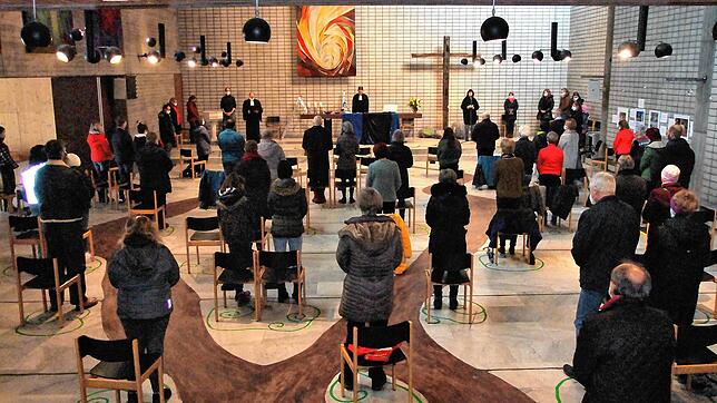 Mehr als 3500 Gottesdienste feierten evangelische Gläubige in der Christuskirche. Am Sonntag nahmen sie Abschied für mehr als eineinhalb ...