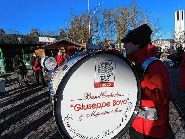 Bild 11: Narrentreffen in Albbruck! Das sind die Bilder vom Samstag