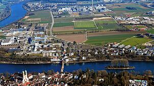 Die Weiterentwicklung des Sisslerfelds (oben im Bild) zwischen Bad Säckingen und Murg zum größten Wirtschaftsgebiet des Kantons Aargau ...