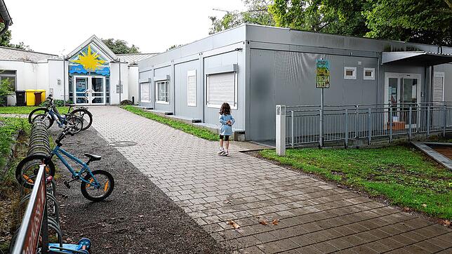 In Markelfingen stellt man sich aktuell die Frage, wie es mit den Containern am Kindergarten weitergehen soll. Sollen diese gekauft oder ...