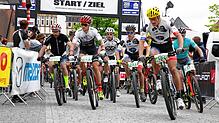 Start und Ziel beim Mountainbike Marathon &ndash; hier ein Archivbild von 2018 &ndash; sind am Rathaus.