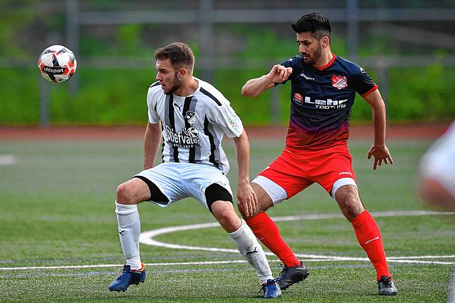 Bild 6: FC Wittlingen rettet sich ein 2:2 beim FC Schönau &ndash; und wir haben Bilder!