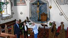 Ein Kleinod in Waldshuts Altstadt, die Heilig-Geist-Spitalkapelle wurde vor 40 Jahren zu neuem Leben erweckt. Willy Riegger (rechts), ...