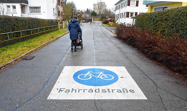Auch über die Einrichtung von Fahrradstraßen wie hier am Neuwiesenweg in Villingen kann man sich auf der neuen Mitmach-Seite der Stadt ...