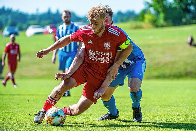 Bild 4: FC Dachsberg siegt 2:0 beim SV Berau und steigt auf &ndash; wir haben Bilder!