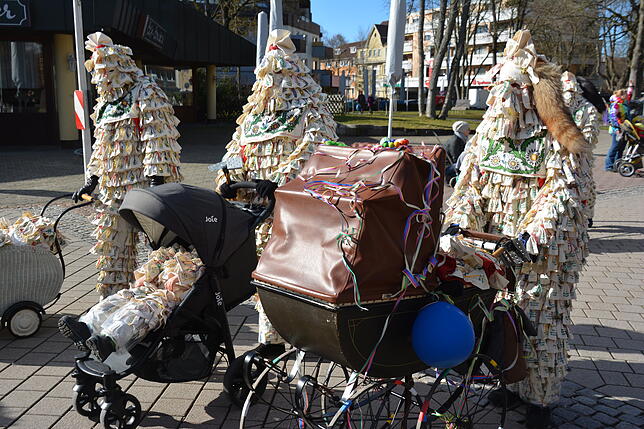 Bild 28: Bilder vom Kinderumzug und Narrenbaumstellen in Bad Dürrheim