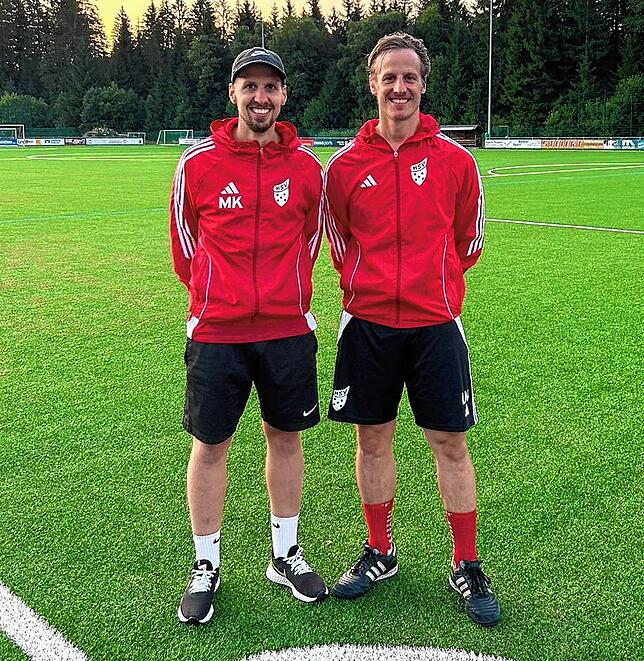 Mike Ketterer (links) und Lars Mundinger trainieren den SV Hinterzarten.