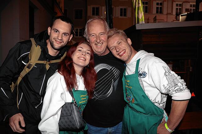 Bild 32: Endlich Wochenende! Das feiern die Besucher beim Konstanzer Weinfest 2025