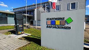 Der Hauptsitz der Stadtwerke Bad Säckingen. Das Unternehmen will keine Aufträge an Personen erteilen, die rechtsextreme Inhalte gutheißen.
