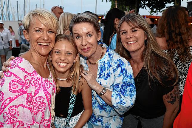 Bild 20: Party direkt am Bodensee: Beim Staader Hafenfest 2025 treffen sich die Konstanzer