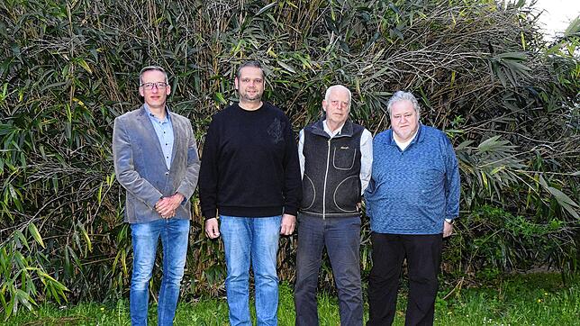 Der Vorstand der Freunde des Scheffelgymnasiums (von links): Peter Wisatzke (Vorsitzender), Christian Schnellbach (Stellvertreter), ...