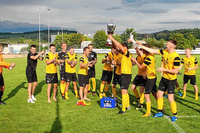 Bild 2: VfR Horheim-Schwerzen gewinnt Küssaburg-Pokalturnier &ndash; und wir haben Bilder!
