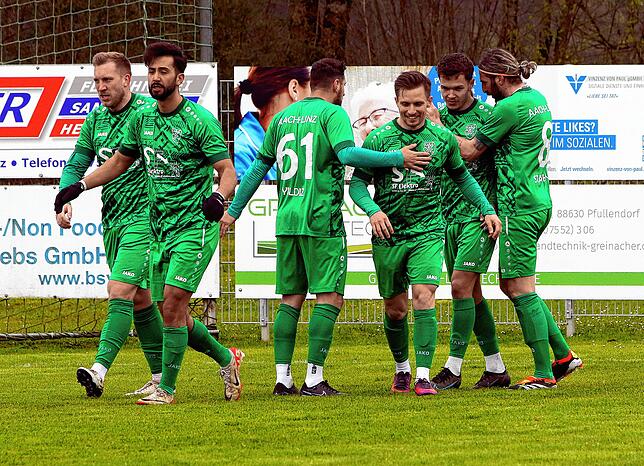 Bild 1: Die besten Bilder vom Bezirkspokal-Viertelfinale zwischen dem TSV Aach-Linz und dem FC RW Salem