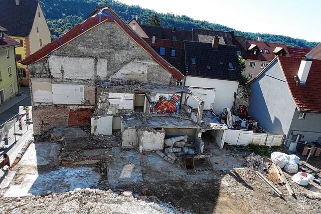 Blick auf die Grundstücke der abgerissenen Häuser in der Schlossstraße in Stühlingen.