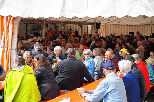 Bild 26: Aichen feiert das 48. Dorffest - so bunt war das Fest der Aichener Vereine