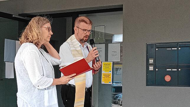 Bild 30: Bilder vom Einweihungsfest soziales Projekt Pfarrwiese