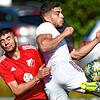 Mann mit Torriecher: Zwei Treffer erzielte der Laufenburger Jonas Gläsemann (rechts) beim 4:2-Erfolg seiner Mannschaft in der Partie ...