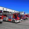 Das ist nur ein Teil des beeindruckenden Fuhrparks der Feuerwehr Friedrichshafen, der in drei großen Hallen steht.