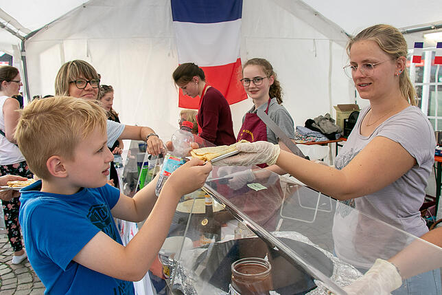 Natürlich durften bei der Nacht der Kulturen nicht die beliebten französischen Crêpes fehlen, zubereitet vom Team der ...