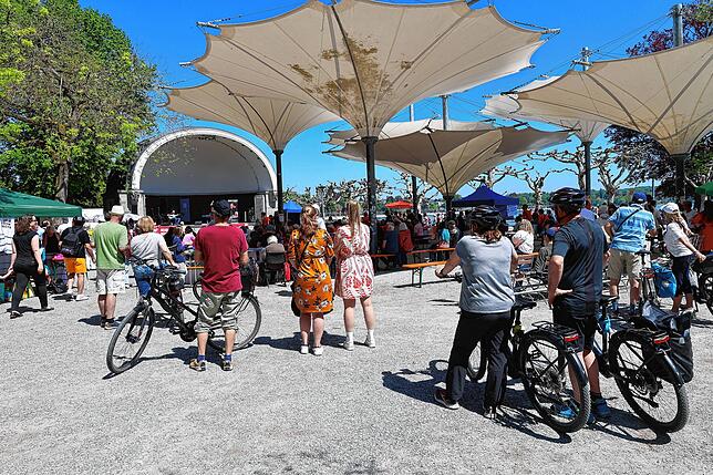 Bild 23: Kulturfest im Stadtgarten: Am 1. Mai werden in Konstanz die Demokratie und Menschenrechte gefeiert