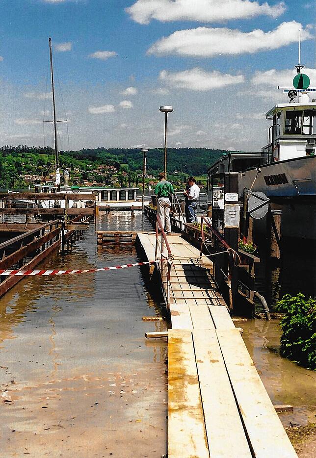 Bild 2: Gedächtnis der Region: Bilder vom Hochwasser 1999 in Bodman-Ludwigshafen