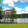 Die DLRG hat einen neuen Turm bekommen. Pünktlich zum Beginn der Badesaison am Kirnbergsee, die am Samstag startet, wird er fertig sein.