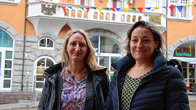 Kulturamtsleiterin Corinna Bruggaier (rechts) mit Susanne Baser, die seit Kurzem beim Kulturamt für den Bereich Veranstaltungen ...