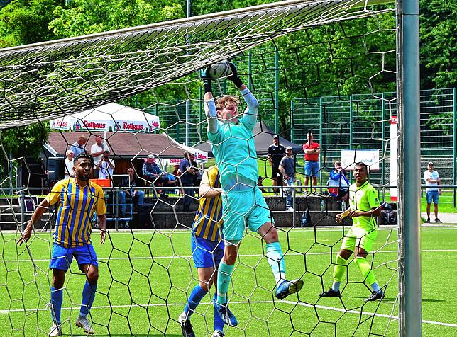 Bild 15: FC Solothurn zieht gegen den FC Singen 04 beim Grieshaber-Cup des SV 08 Laufenburg ins Finale ein &ndash; und wir haben Bilder