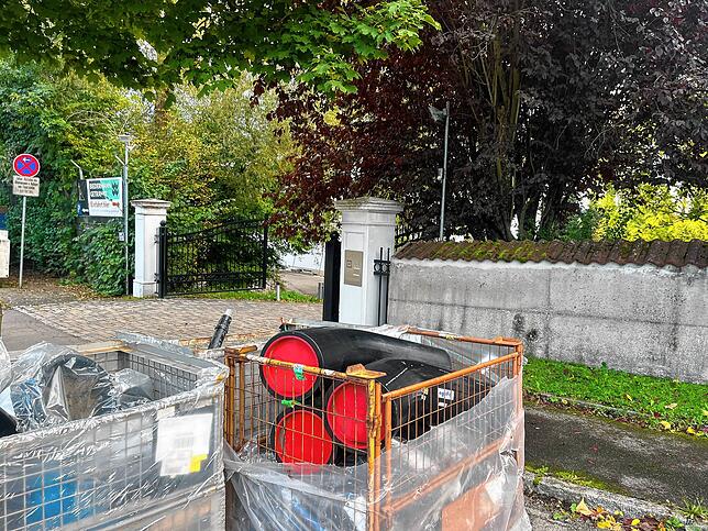 Auch der Getränkehändler Biedermann ist von der Baustelle betroffen.