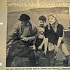 Bild der Dreharbeiten im SÜDKURIER vom 8. Mai 1956. Von links: Josef Egger, Loisl Blank, Marianne Hold. Bild: Privat