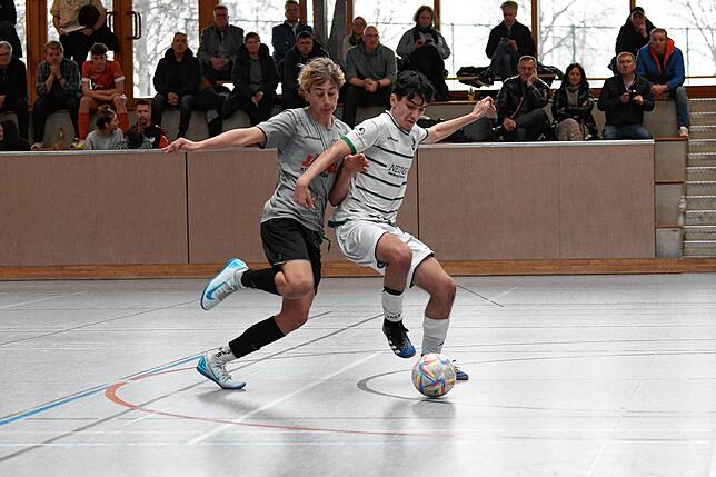 Bild 4: Jubel in Bräunlingen: FC 08 Villingen und FV Tennenbronn holen Bezirksmeistertitel