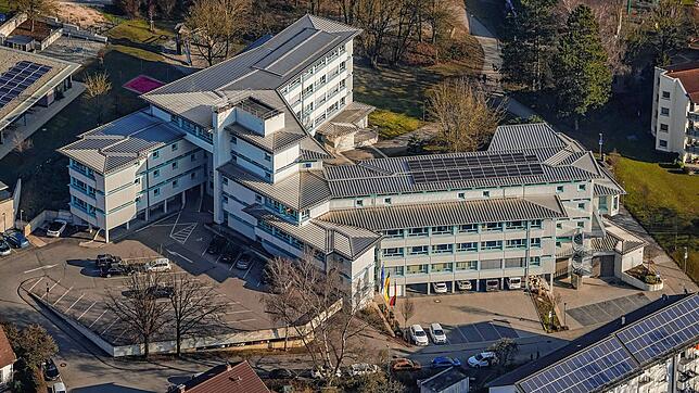 Das Stockacher Rathaus. Wer hier am 1. Januar als neuer Chef oder neue Chefin einziehen darf, entscheidet sich womöglich am 15. Oktober.