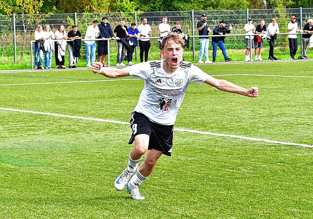 Bild 42: SV Obersäckingen trennt sich im Stadt-Derby mit 3:3 vom FC 08 Bad Säckingen – und wir haben Fotos!