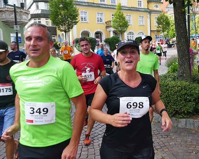 Mit-Organisatorin Silvia Kunz nimmt selbst am gesamten Laufereignis teil.
