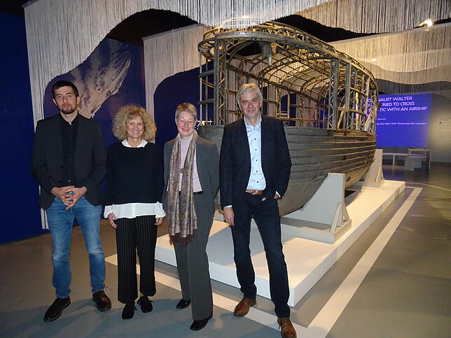Felix Banzhaf, Direktorin Claudia Emmert, Barbara Waibel und Jürgen Bleibler (von links) beim Rundgang.