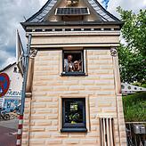 Dieses Mini-Haus steht im hessischen Oberursel. Es ist das kleinste freistehende Haus in Deutschland.