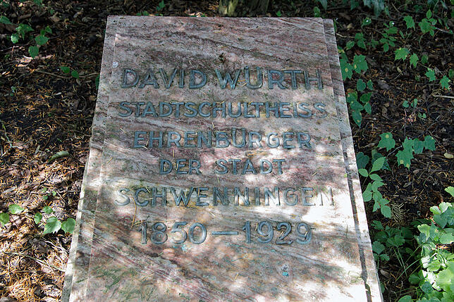 David Würth ist der Namensgeber für die kaufmännische Berufsschule. Ab 1874 war er Dorfschulmeister der Schwenninger Mädchenschule. 1887 ...