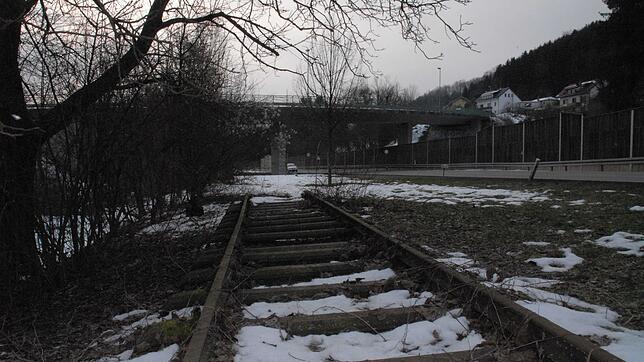 Seit 1971 für Personenzüge eine Sackgasse: Die Gleise der Wehratalbahn liegen allerdings noch.
