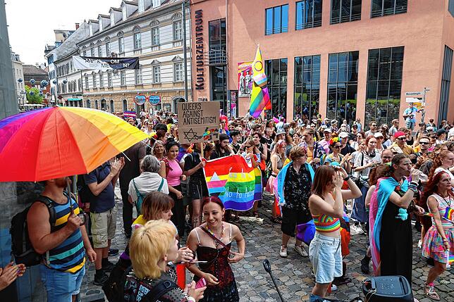 Bild 27: Der CSD Konstanz feiert 20. Geburtstag mit einer Pride-Parade durch die Stadt
