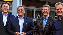 Das LFT-Geschäftsführungstrio mit seinem externem Berater Eckhard Cordes (von links): Vertriebschef Thomas Wichert, Vorsitzender ...