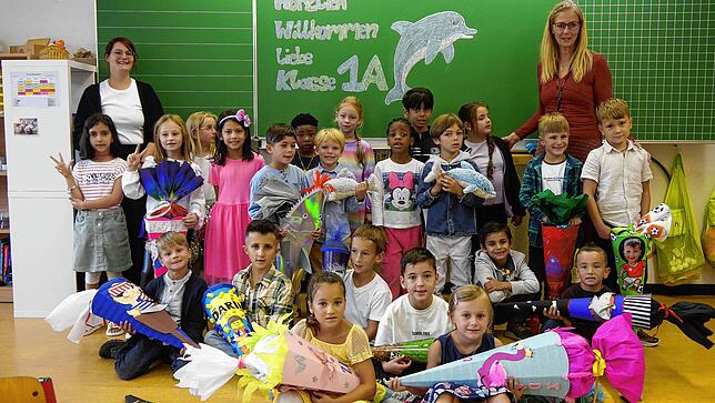 Überlingen Burgbergschule Klasse 1a mit ihren Klassenlehrerinnen Bärbel Zimmermann und Melanie Graube