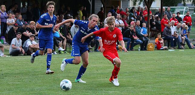 Bild 20: SC Freiburg U17 mit Luis Weber und Marek Bleise besiegen den FC Winterthur U18 mit 5:1 &ndash; und wir haben die Bilder!
