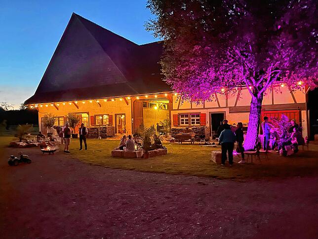 Die Scheune soll in Zukunft als Event-Location dienen. Dieses Projekt wird als nächstes umgesetzt. Es entstehen im Erdgeschoss ein ...
