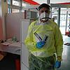 Jürgen Geissler ist einer der Rotkreuz-Ehrenamlichen, die das Schnelltestzentrum von DRK und Stadt umtreiben.