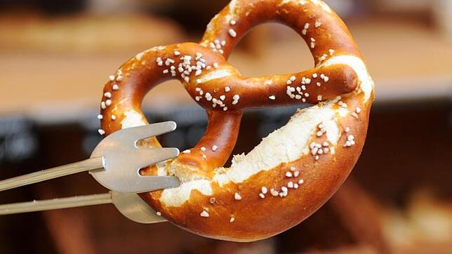 Baden-Württemberg: Kommt man an Pfingsten an die geliebten Brezeln? Wir verraten es Ihnen.